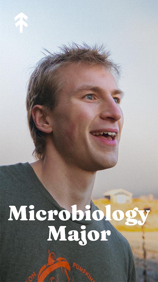 A portrait of microbiology major Jasper Makowski