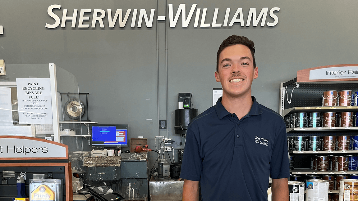 Zachary Beaton, summer intern at Sherwin Williams