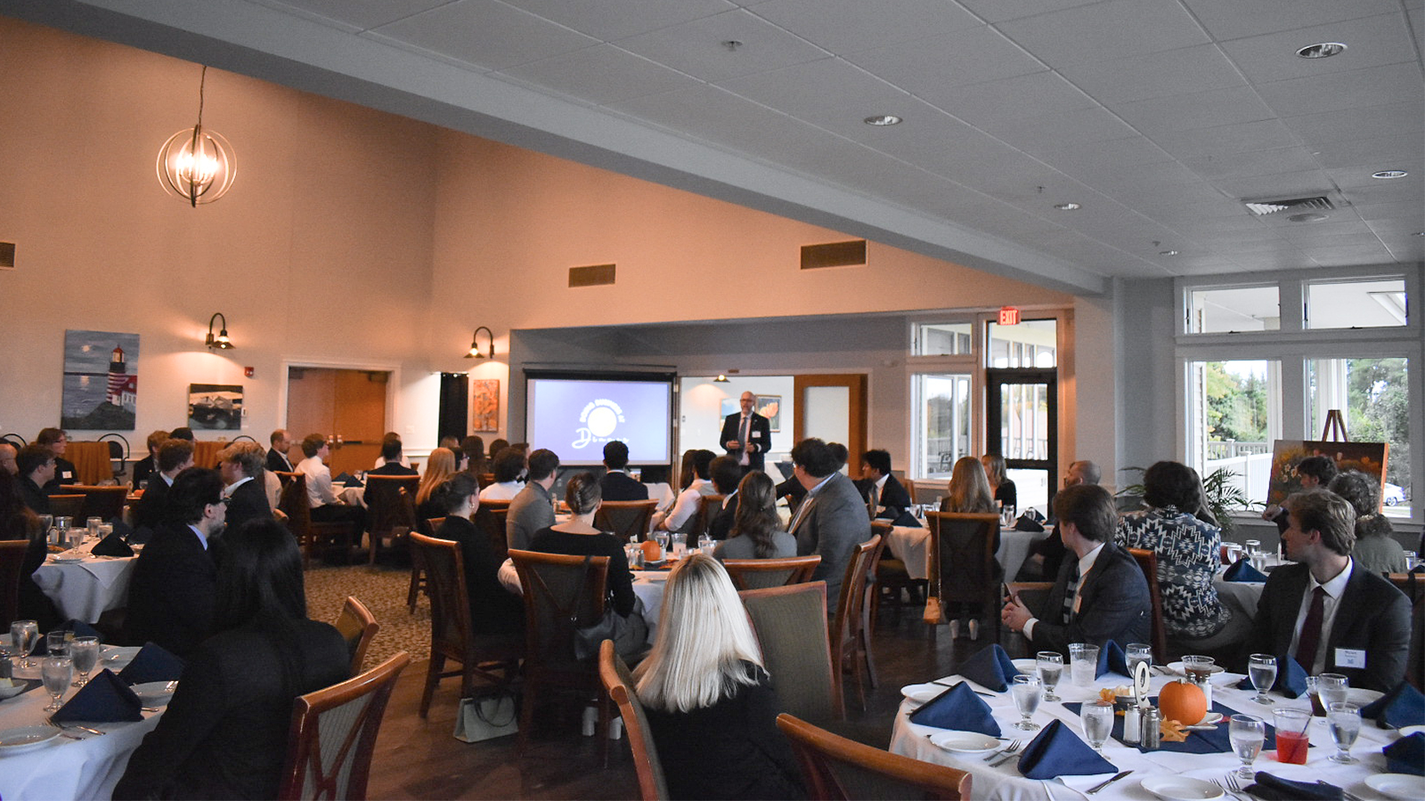 featured image for MBS Students Hone Professional Skills at ‘Doing Business at Dinner’ Event