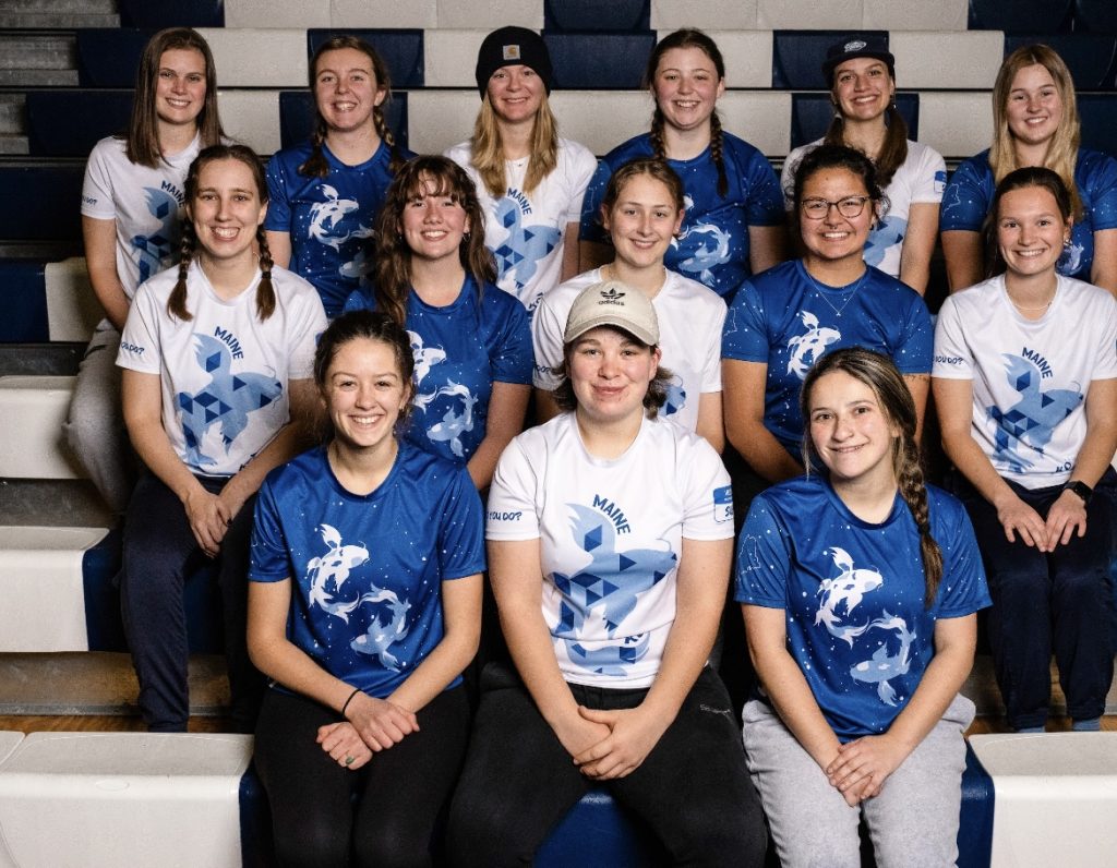 A group photo of the Women's Ultimate Frisbee Club at UMaine