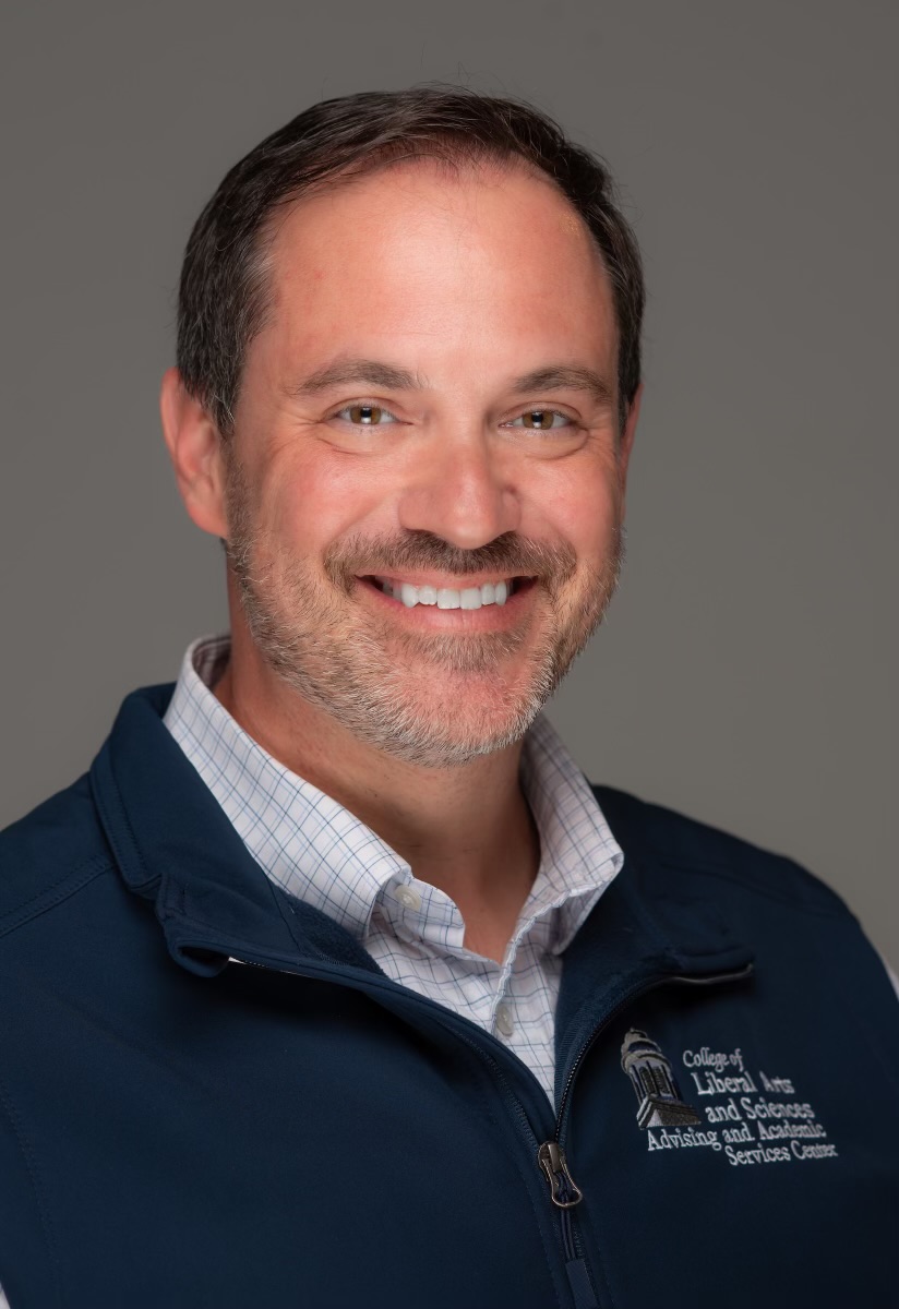 A headshot of John Mascetta