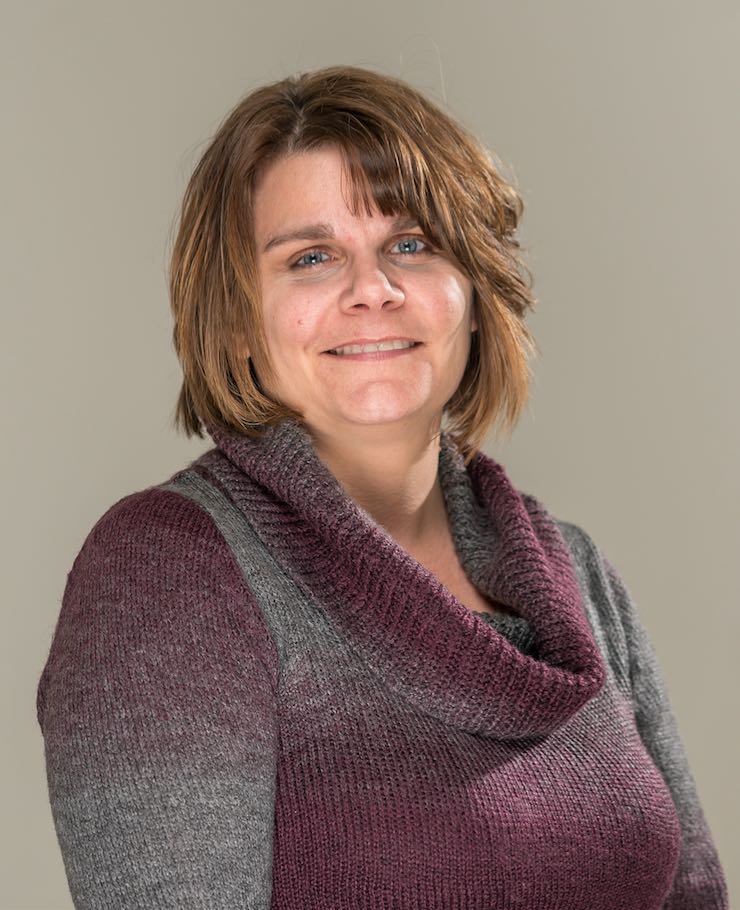 A headshot of Dawn Closson