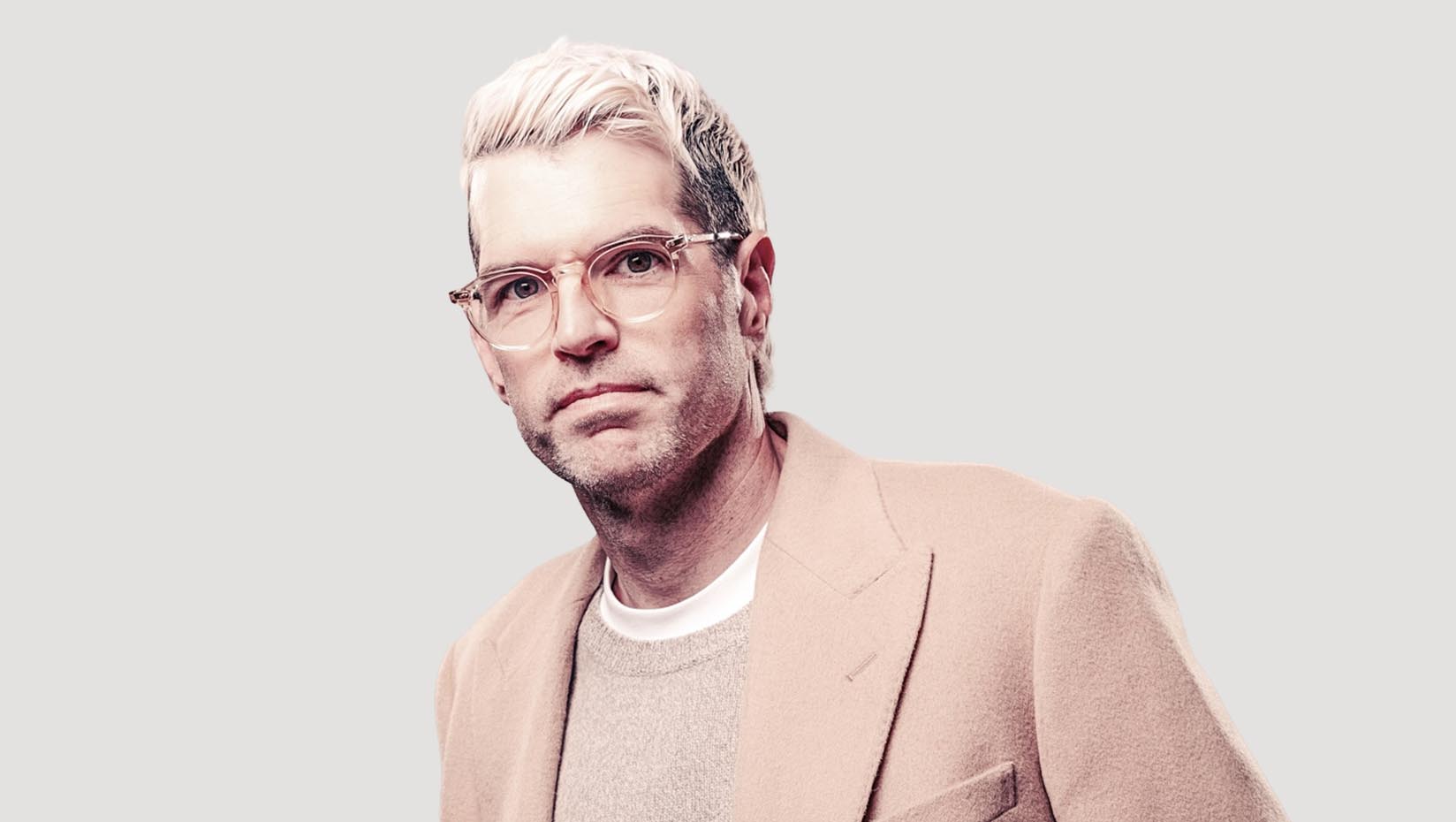 A portrait of Timothy Simons