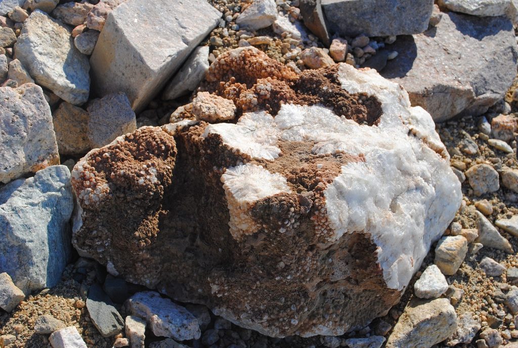 Blooming quartz crystals