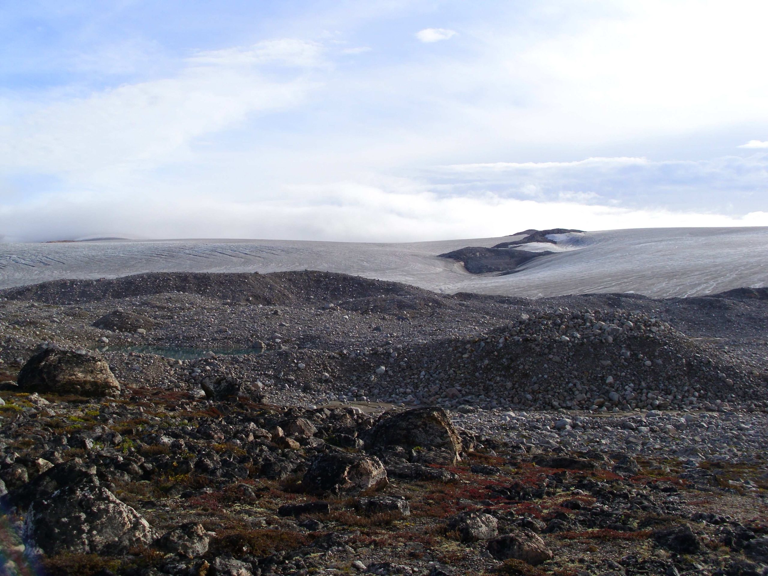 Looking east onto Istorvet ice cap, East Greenland, Aug. 2010. Photo credit: Amanda Lusas.
