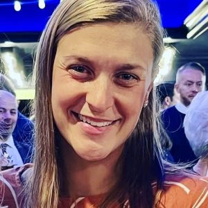 A photo of Tracy Cowan.