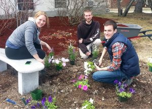 20140430_Maine Day flower planting