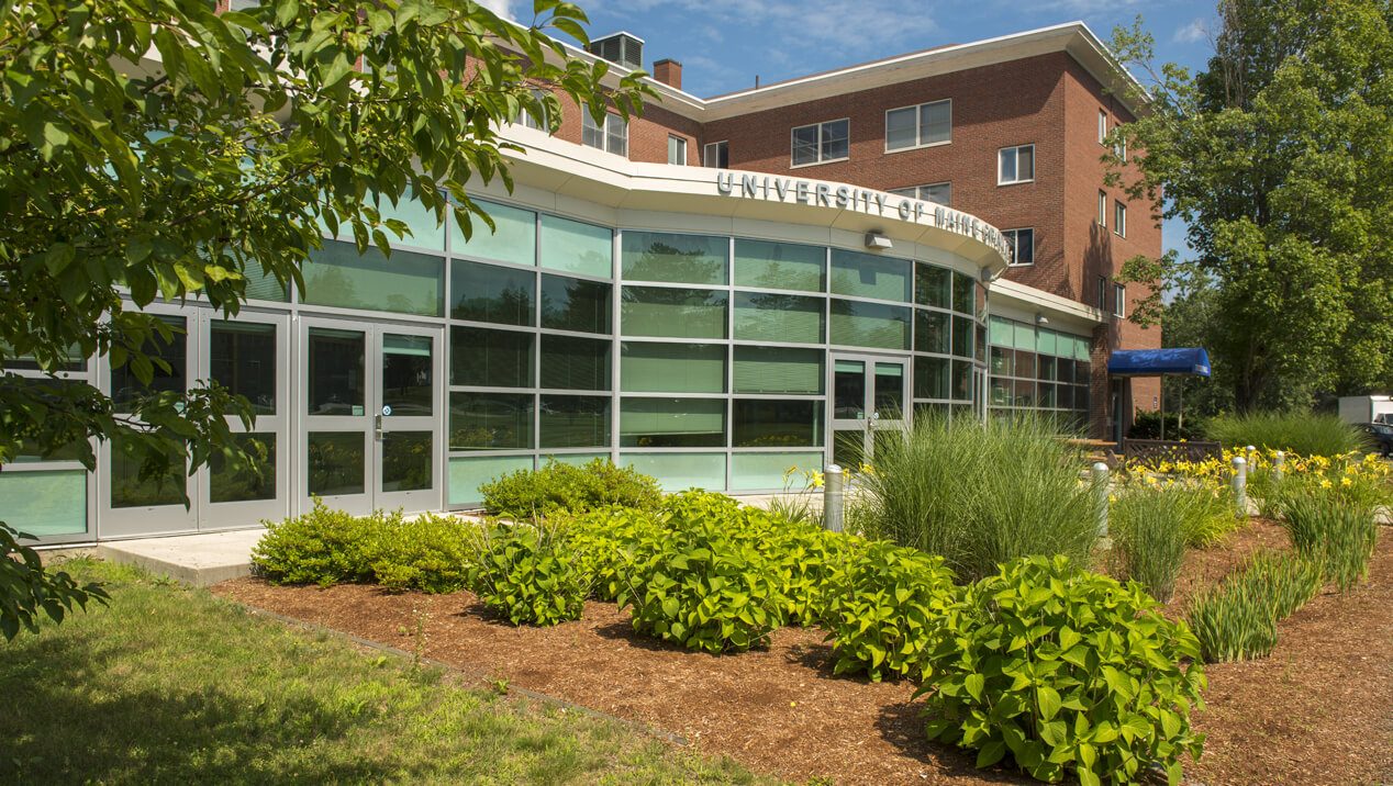 A photo of Stodder Hall in the summer