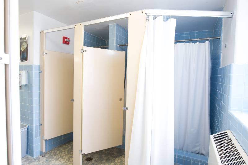 Stodder hall shower stalls