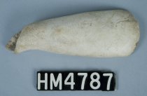 Image of a Mississippian triangular-shaped shell gouge. HM4787