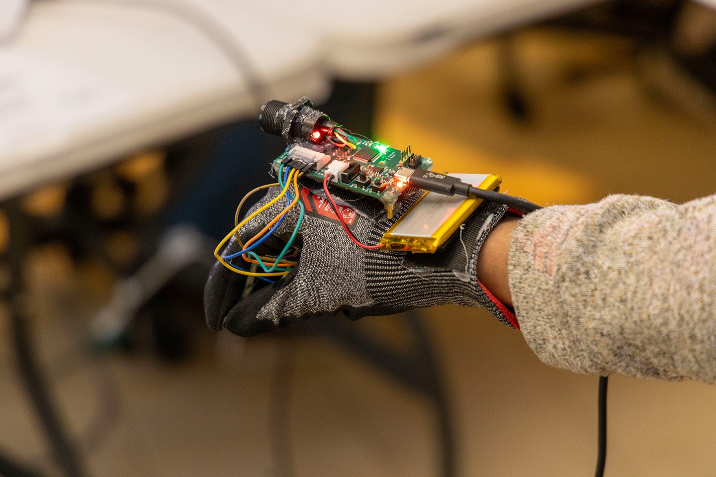 Electrical Engineering technology using a glove