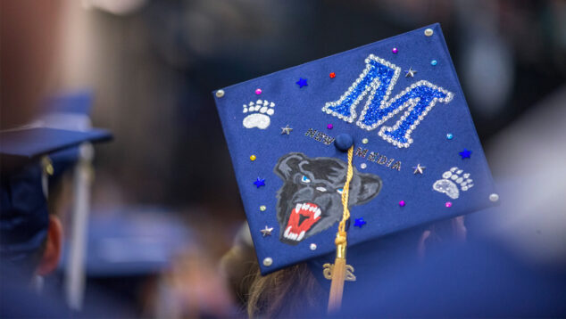 New Media student Maria Sutryn's commencement cap, 2016