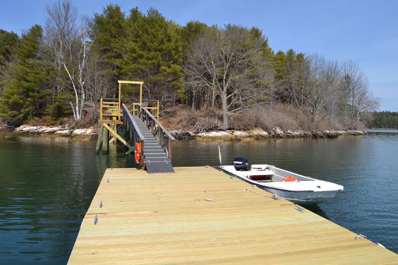 Lowes Cove floating pier and dock