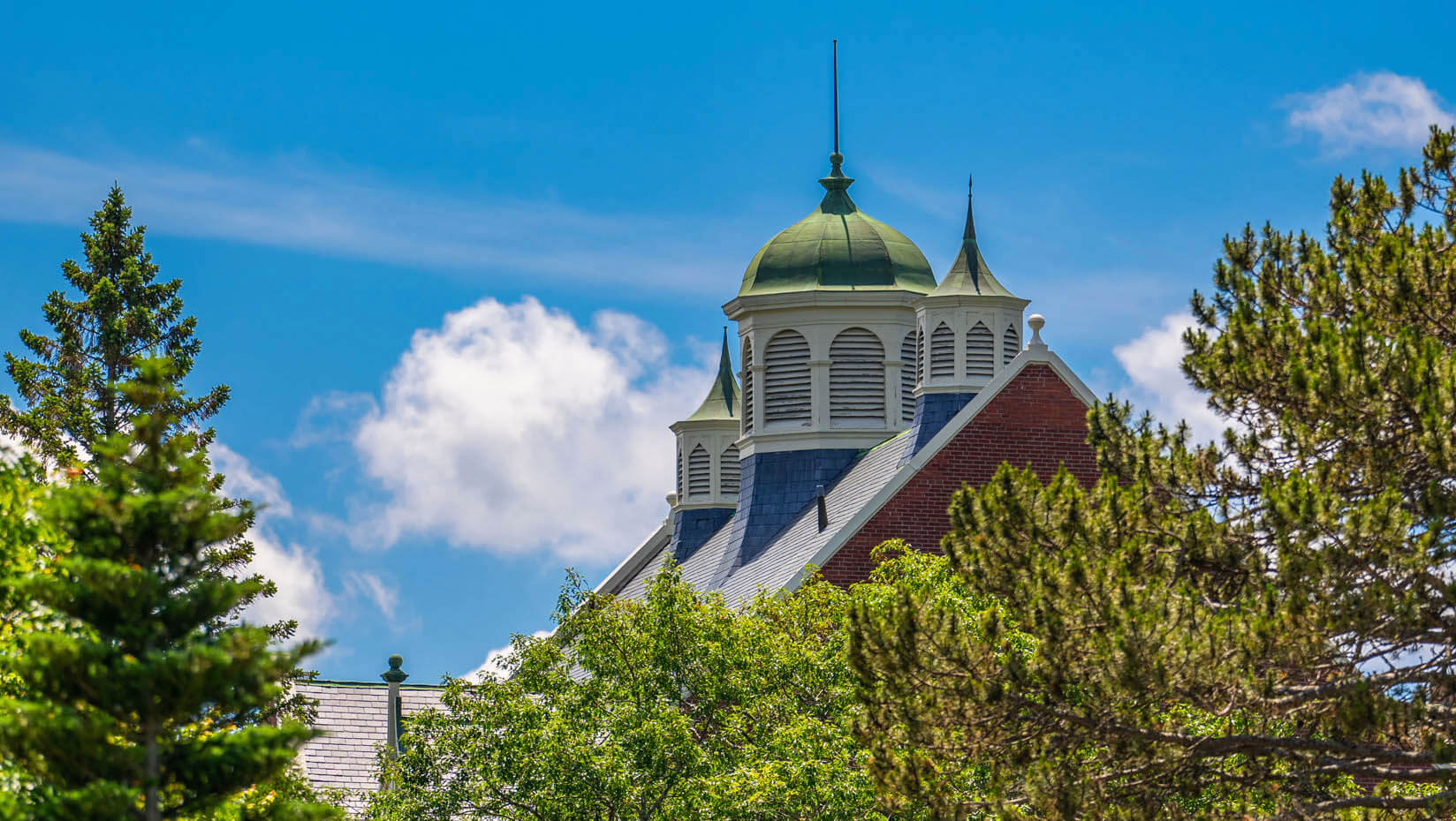 A photo of the roofline of Winslow Hall