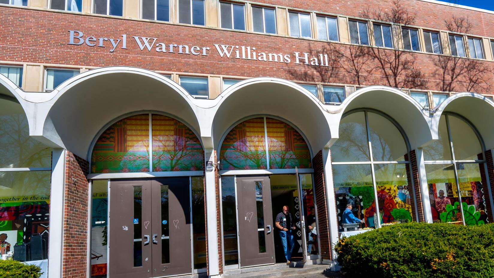 A photo of Williams Hall on UMaine's campus