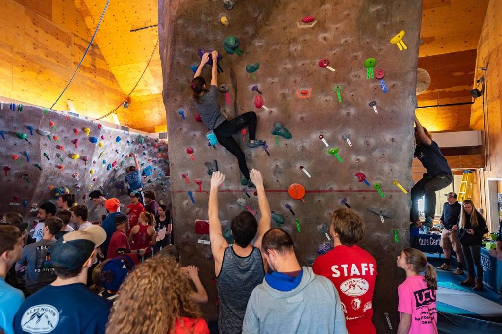 A photo of UMaine's indoor climbing wall