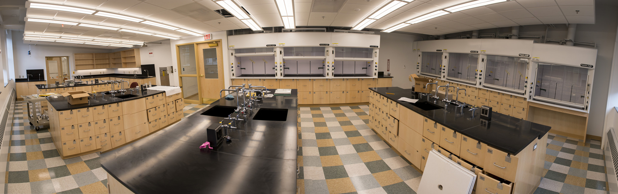 Panoramic view of chemistry lab