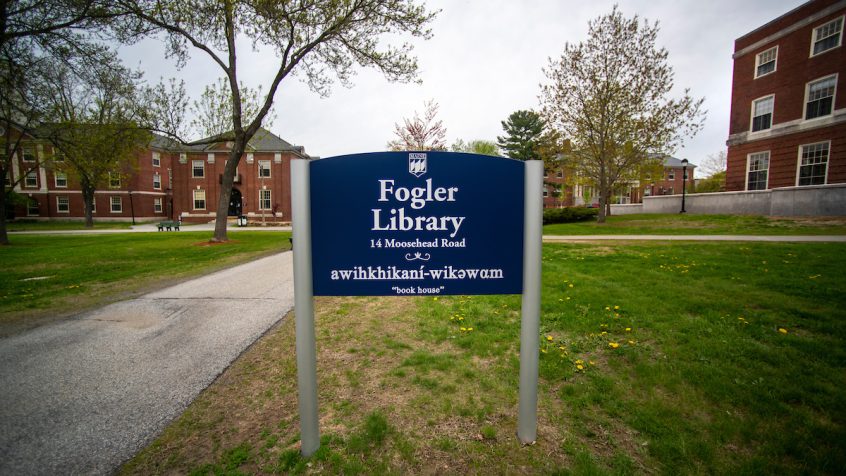 A photo of the sign outside of Fogler Library