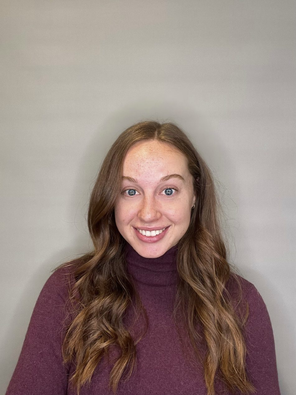 Portrait of Ellie Hunt