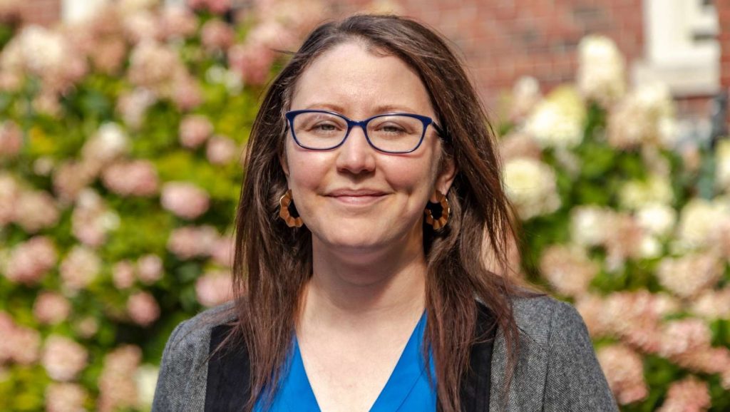 Laura Jackson Headshot