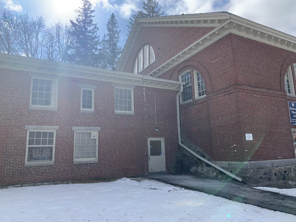 The side entrance to Alumni Hall that is preferred to enter TRIO SSS.