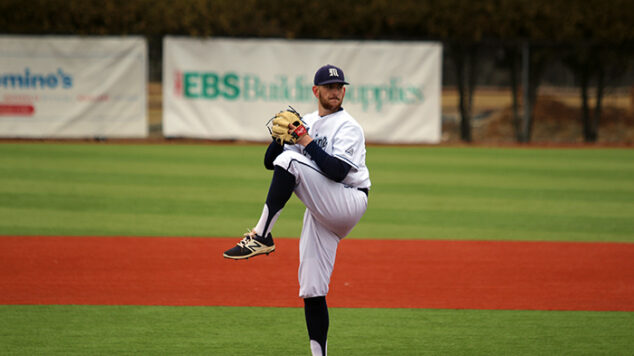 photo of baseball player, Justin Courtney, pitching